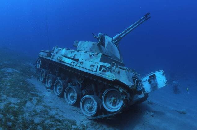 News Themen der Woche KW30 (190724) -- AMMAN, July 24, 2019 -- Handout photo obtained on July 23, 2019 shows a Jordanian Armed Forces armoured vehicle lying on the seabed of the Red Sea as part of a new underwater military museum off the coast of the southern port city of Aqaba, Jordan. The museum is built by Aqaba Special Economic Zone to attract more tourists in summer, (Aqaba Special Economic Zone Handout via Xinhua) JORDAN-AQABA-RED SEA-UNDERWATER MUSEUM MohammadxAbuxGhosh 