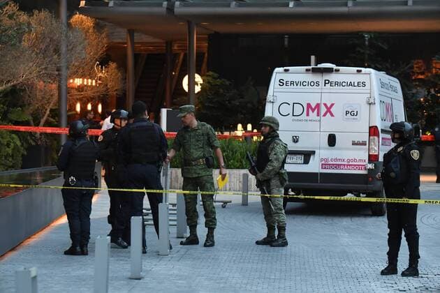 July 24, 2019 EUM20190724SOC22 JPG MEXICO CITY, ViolenceViolence Murder The afternoon of this July 24, 2019 a shooting took place in the shopping mall Plaza Artz, located south of Mexico City, which would have originated after a direct attack by a woman against a man with a firearm in a restaurant which triggered shots in his attempt to flee the place At  - ZUMAu78_ 20190724_zaf_u78_066 Copyright: xElxUniversalx