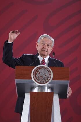 Mexican President Andres Manuel Lopez Obrador speaks during a press conference where he signed before a public notary his agreement to no opt for reelection, at the National Palace in Mexico City, Mexico, 25 July 2019. Lopez Obrador signs agreement to not opt for reelection !ACHTUNG: NUR REDAKTIONELLE NUTZUNG!  Copyright: xSashenkaxGutierrezx MEX8385 20190725-636996680249320962