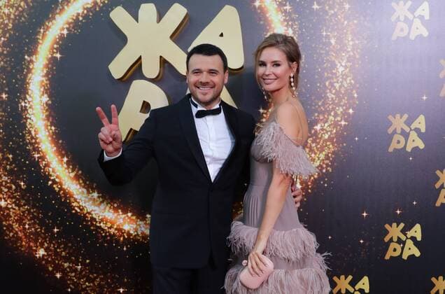 BAKU, AZERBAIJAN - JULY 25, 2019: Singer Emin Agalarov with his wife Alyona Gavrilova at the 2019 Zhara music festival. Vyacheslav Prokofyev TASS  TS0B449D
