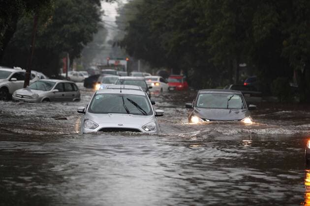 July 25, 2019 EUM20190725SOC11 JPG NAUCALPAN, Mex RainLluvia Edomex Aspects of waterlogging and flooding generated by heavy rains recorded in different areas of the State of Mexico, Thursday afternoon, July 25, 2019 Photo Agency EL UNIVERSALValente RosasEELG  - ZUMAu78_ 20190725_zaf_u78_051 Copyright: xElxUniversalx