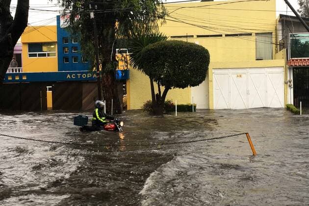 July 25, 2019 EUM20190725SOC10 JPG NAUCALPAN, Mex RainLluvia Edomex Aspects of waterlogging and flooding generated by heavy rains recorded in different areas of the State of Mexico, Thursday afternoon, July 25, 2019 Photo Agency EL UNIVERSALValente RosasEELG  - ZUMAu78_ 20190725_zaf_u78_053 Copyright: xElxUniversalx