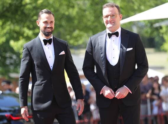 Premiere der Bayreuther Richard-Wagner Festspiele 2019 Daniel Funke und Jens Spahn, Bayreuth Deutschland Festspielhaus Bayreuth *** Premiere of the Bayreuth Richard Wagner Festival 2019 Daniel Funke and Jens Spahn, Bayreuth Germany Festspielhaus Bayreuth
