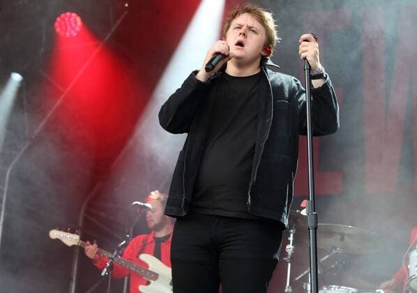 July 26, 2019, Oxford, United Kingdom: Lewis Capaldi performs on stage during the Truck Music Festival - Day One at Hall Farm, Steventon near Oxford. Oxford United Kingdom - ZUMAs197 20190726_zaa_s197_150 Copyright: xKeithxMayhewx