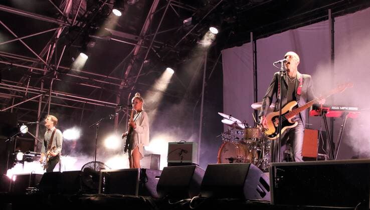 July 26, 2019, Oxford, United Kingdom: Wolf Alice headline perform on stage during the Truck Music Festival - Day One at Hall Farm, Steventon near Oxford. Oxford United Kingdom - ZUMAs197 20190726_zaa_s197_161 Copyright: xKeithxMayhewx