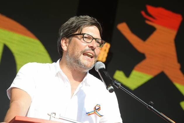 41. CSD Berlin Dr. Dirk Behrendt, Senator für Justiz, Verbraucherschutz und Antidiskriminierung beim 41. CSD Berlin am Brandenburger Tor zur Abschlusskundgebung des Christopher Street Day in Berlin am 27.07.2019 *** 41 CSD Berlin Dr Dirk Behrendt, Senator for Justice, Consumer Protection and Anti-Discrimination at the 41 CSD Berlin at the Brandenburg Gate for the closing rally of Christopher Street Day in Berlin on 27 07 2019 photopress müller