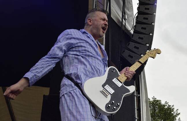 Music festival Heimspiel Knyphausen 26 28 July 2019 , concert of the band Fortuna Ehrenfeld on 28 July 2019 Martin Bechler, singer of the band Fortuna Ehrenfeld, at the music festival Heimspiel Knyphausen 2019 Bechler calls into the crowd Eltville am Rhein Hessen Germany Draiser Hof