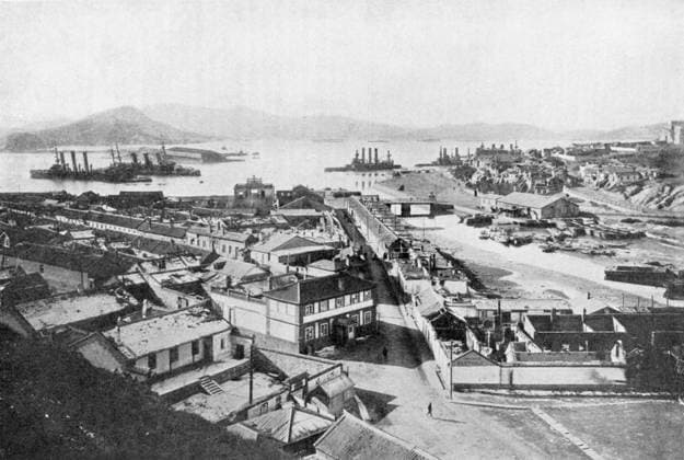 Russo-Japanese War 1904-1905, view of Port Arthur Russo-Japanese War 1904-1905 View of Port Arthur a few days before its fall, showing stranded Russian battleships July 1904 Copyright: xPhoto12 AnnxRonanxPicturexLibraryx ARP07093390000161