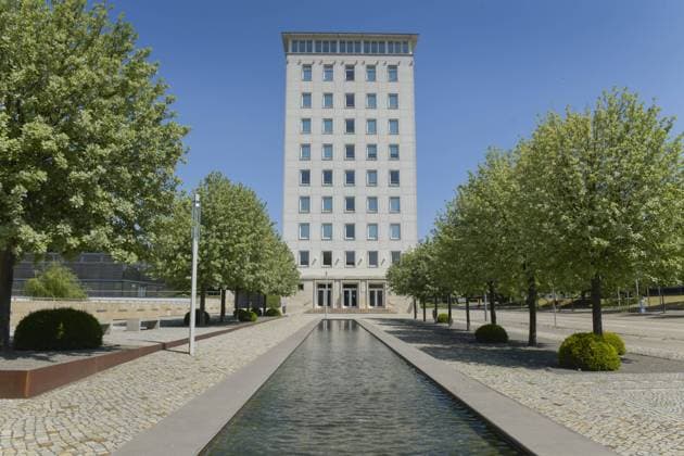 Verwaltungshochhaus, Thüringer Landtag, Johann-Sebastian-Bach-Straße, Erfurt, Thüringen, Deutschland *** Administration Tower, Thuringian Parliament, Johann Sebastian Bach Street, Erfurt, Thuringia, Germany