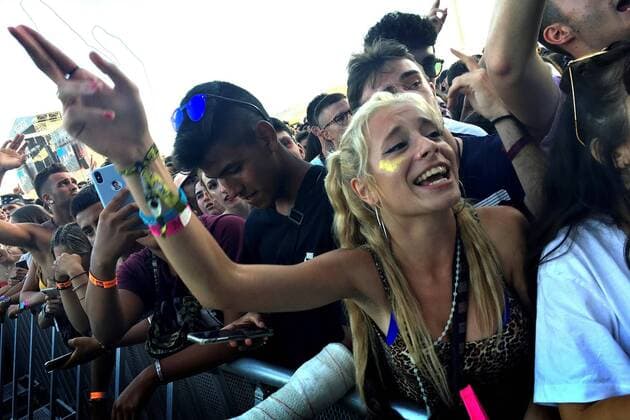 Festival goers enjoy a concert of the Spanish singer Delafuente at the Arenal Sound Music Festival s in Castellon, Spain, 01 August 2019. Arenal Sound Music Festival runs from 30 July to 04 August 2019. Arenal Sound Music Festival !ACHTUNG: NUR REDAKTIONELLE NUTZUNG!  Copyright: xDomenechxCastellox GRAF1616 20190801-637002911263515840
