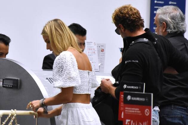 Irina Baeva und Gabriel Soto am Flughafen von Mexiko-Stadt Irina Baeva and Gabriel Soto in Mexico City Airport MEXICO CITY, MEXICO - AUGUST 1: Actor Gabriel Soto and his girlfriend actress Irina Baeva during the documenting luggage before boarding the plane to Cancun at Mexico City International Airport on August 1, 2019 in Mexico City, Mexico  Copyright: xx EYE3672