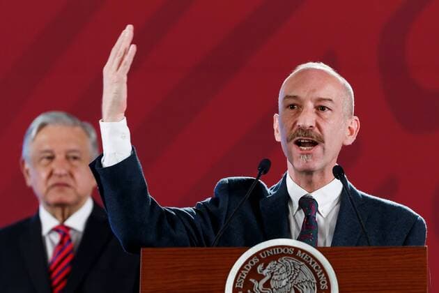 The new chief of the National Comission Against Addictions (Conadic), Gady Zabicky (C), takes part in the press conference where he was presented by the Mexican President Andres Manuel Lopez Obrador (L) in Mexico City, Mexico, 02 August 2019. The physician announced a shift in the country s war against drugs: We want that the face for this strategy could be a humane, medical one, designed to help the people. There is also space for enforcement but we want to take that to the slightest expression . The new Mexican Commissioner Against Addictions seeks a shift in the war against drugs !ACHTUNG: NUR REDAKTIONELLE NUTZUNG!  Copyright: xJosexMendezx MEX9288 20190802-637003668802643305