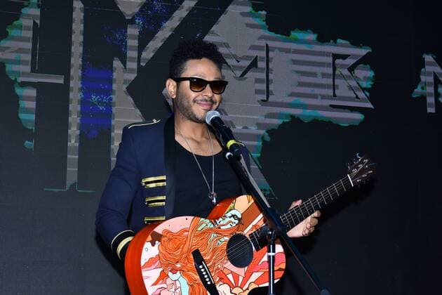 Kalimba Somos Muchos y Venimos Todos album launch MEXICO CITY, MEXICO - AUGUST 5: Singer Kalimba performs a showcase during a press conference to promote his latest album Somos Muchos y Venimos Todos at Universal Music Auditorium on August 5, 2019 in Mexico City, Mexico  Copyright: xx EYE3994