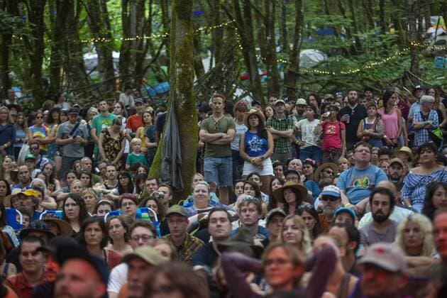 August 2, 2019, Happy Valley, Oregon, U.S: People in an audience watch Mountain Man perform at Pickathon Music festival in Happy Valley Oregon August 2, 2019. Happy Valley U.S. - ZUMAb190 20190802_znp_b190_051 Copyright: xNataliexBehringx