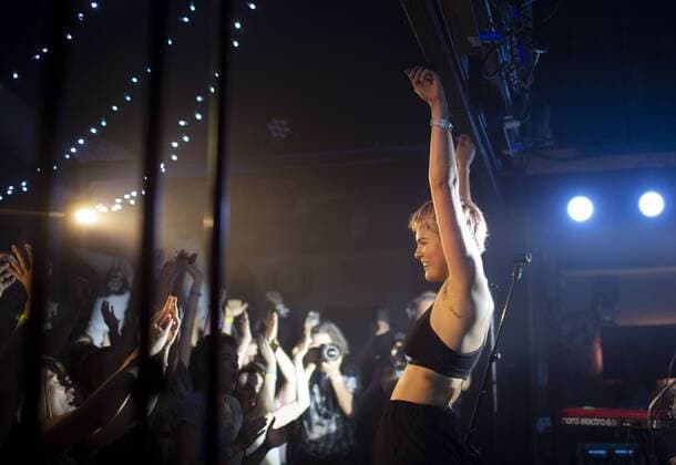 August 4, 2019, Happy Valley, Oregon, U.S: Miya Folick performs at Pickathon Music festival in Happy Valley Oregon August 4, 2019. Happy Valley U.S. - ZUMAb190 20190804_znp_b190_028 Copyright: xNataliexBehringx
