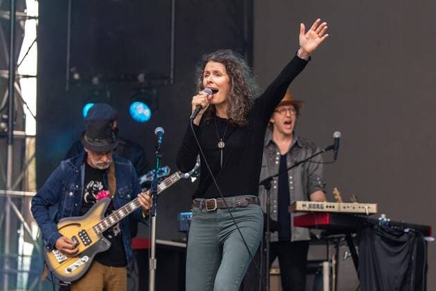 August 10, 2019, San Francisco, California, U.S: EDIE BRICKELL during Outside Lands Music Festival at Golden Gate Park in San Francisco, California San Francisco U.S. - ZUMAs135 20190810_zap_s135_069 Copyright: xDanielxDeSloverx