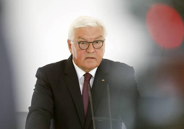 Federal President Frank Walter Steinmeier , Germany, Berlin, Schloss Bellevue, opening speech of the series Geteilte Geschichte n with the first conversation between Siegbert Schefke and Georg Mascolo, moderated by Marion Brasch, 13 08 2019