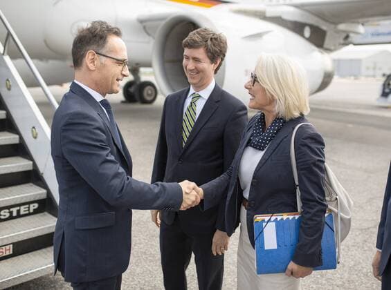 Federal Foreign Minister Heiko Maas, SPD, is received at Toronto Airport by Sabine Sparwasser, Ambassador of the Federal Republic of Germany to Canada 13 08 2019 Toronto Canada Copyright: xThomasxImo photothek.netx