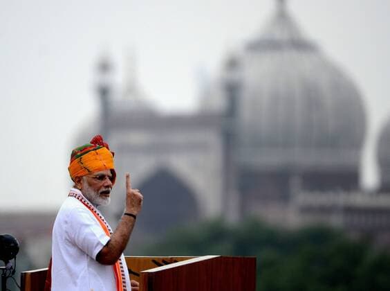 News Themen der Woche KW33 (190815) -- NEW DELHI, Aug. 15, 2019 (Xinhua) -- Indian Prime Minister Narendra Modi addresses the nation on the 73rd Independence Day from the ramparts of the historic Red Fort in New Delhi, India, Aug. 15, 2019. (Photo by Partha Sarkar Xinhua) INDIA-NEW DELHI-PM-INDEPENDENCE DAY 