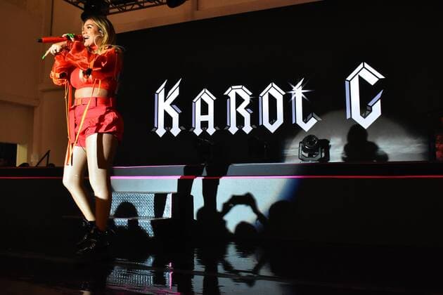 Entertainment Bilder des Tages Urban Decay Launch Party - Arrivals MEXICO CITY, MEXICO - AUGUST 15: Singer Karol G performs during Urban Decay cosmetics Launch at Galeria Luis Adelantado on August 15, 2019 in Mexico City, Mexico  Copyright: xCarlosxTischlerx EYE0753