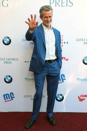 GOETZ GEORGE PRIZE 2019 Ulrich Matthes on the Red Carpet for the presentation of the GOETZ GEORGE PRIZE on 19 August 2018 in the Astor Film Lounge The endowed prize shall commemorate this lifes work of Goetz George Berlin Charlottenburg Berlin Germany