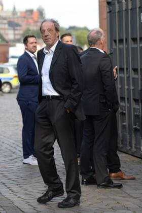 Hamburg, 19 08 2019 Rolf Harald Rollo Fuhrmann German sports journalist on his way to the presentation of the Sport Bild Award 2019 in Hamburg The festive gala took place in the Fischauktionshalle Prominent guests at the Sportbild Award 2019 in Hamburg, Hamburg St Pauli Hamburg Germany