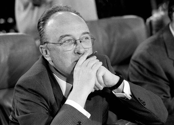 Bundesverteidigungsminister Rupert SCHOLZ , CDU , November 1988 Rupert SCHOLZ , Minister of Defence of Germany , CDU , November 1988 *** Federal Minister of Defence Rupert SCHOLZ , CDU , November 1988 Rupert SCHOLZ , Minister of Defence of Germany , CDU , November 1988