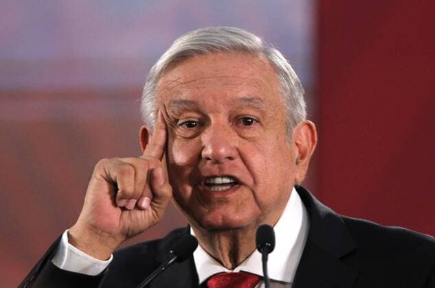 Mexiko, Manuel Lopez Obrador Pressekonferenz Mexico s President Andres Manuel Lopez Obrador speaks during a press meeting at the National Palace, in Mexico City, Mexico, on 20 August 2019. López Obrador says that the new US Ambassador in Mexico Christopher Landau will help to ratify the trade agreement between Mexico, USA, and Canada (T-MEC). New US Ambassador in Mexico will help to approve T-MEC, Lopez Obrador says !ACHTUNG: NUR REDAKTIONELLE NUTZUNG!  Copyright: xMarioxGuzmánx MEX710 20190820-637019201035985950