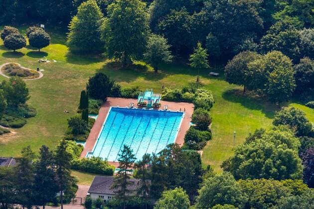 Aerial photo, Underberg outdoor pool, swimming pool, Rheinberg, Lower Rhine, North Rhine-Westphalia, Germany ACHTUNGxMINDESTHONORARx60xEURO