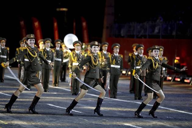 Russland, MilitÃ¤rmusik-Festival in Moskau MOSCOW, RUSSIA - AUGUST 23, 2019: Members of the Military Band of the Korean Peopleâ€™s Army of North Korea perform during the opening ceremony of the 12th Spasskaya Tower International Military Music Festival in Red Square. Artyom Geodakyan TASS  TS0B79A0