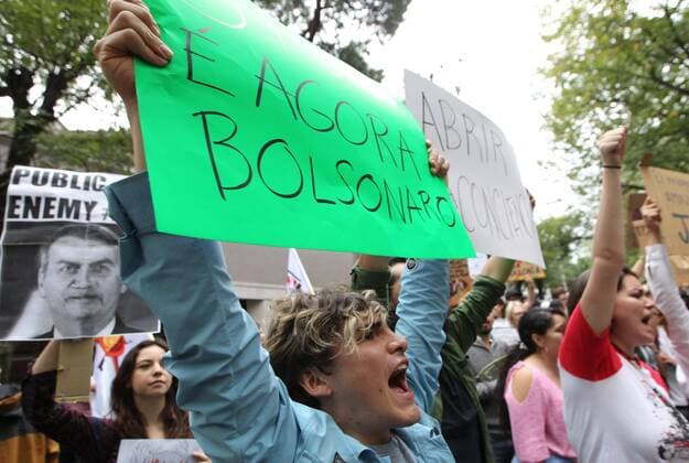 A group of people participate in a demonstration to call attention to the fires of the Amazon jungle and in rejection of the situation management by the Government of the president of Brazil, Jair Bolsonaro, in front of the Brazilian Embassy in Mexico City, Mexico, 23 August 2019. The fires, the most serious of recent years, round up the anti-environmentalist discourse of Bolsonaro, who since his election campaign made clear his lack of interest in issues related to the environment and conservation. The intensification of the fires caused by the severe drought, the high temperatures and the advance of deforestation in the Brazilian Amazon aroused a mass reaction from the international community, which criticizes Bolsonaro s speech and the Government s lack of reaction to face the natural disaster. Protest in Santiago for the fires that  Copyright: xMarioxGuzmanx AME9734 20190824-637022088716229072