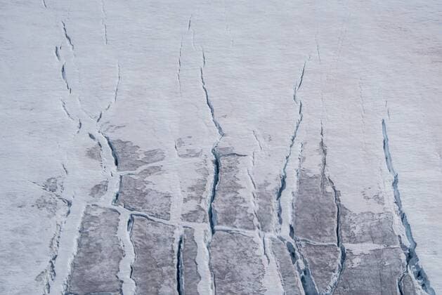 IMAGO Nature: Unsere Erde, Klimawandel, Gletscherschmelze Grönland, Eindrücke vom Schmelzen der Gletscher Indlandsisen naer Nuuk i Groenland, soendag den 18. august 2019. Der samles smeltevand flere steder paa isen.. , Nuuk Denmark *** Inland ice reaches Nuuk in Greenland, Sunday, August 18, 2019 Melting water collects in several places on the ice, Nuuk Denmark,  Copyright: RitzauxScanpix MadsxClausxRasmussenx COP106 spdk20190824-141824-L