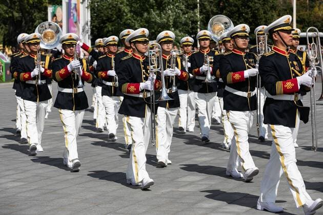 (190824) -- MOSCOW, Aug. 24, 2019 -- Members of the band of the People s Liberation Army of China take part in the International Military Music Festival parade in Moscow, Russia, Aug. 24, 2019. ) RUSSIA-MOSCOW-PLA-PARADE BaixXueqi 
