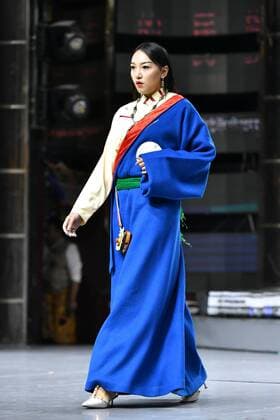 (190825) -- LHASA, Aug. 25, 2019 -- A Tibetan candidate is seen in an audition of the Chinese Tibetan Model Competition for Tibet area held in Lhasa, southwest China s Tibet Autonomous Region, Aug. 25, 2019. An audition of the third Chinese Tibetan Model Competition was held Sunday in Tibet, in which candidates staged a combination of Tibetan traditional costumes and modern fashion. Those who are selected will take part in the final of the competition in southwestern Chinese city of Chengdu on Oct. 22. ) CHINA-TIBET-TIBETAN MODEL COMPETITION-AUDITION (CN) LixXin 