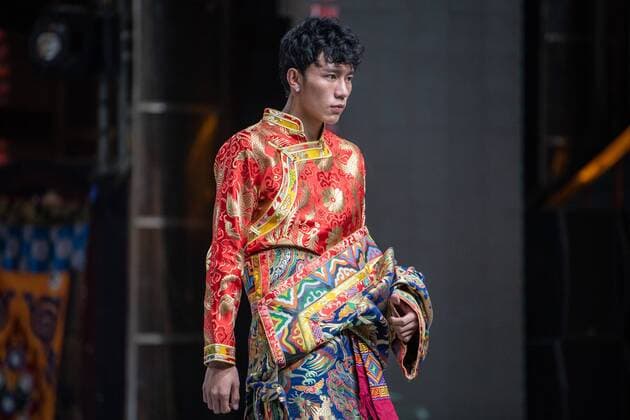(190825) -- LHASA, Aug. 25, 2019 -- A Tibetan candidate is seen in an audition of the Chinese Tibetan Model Competition for Tibet area held in Lhasa, southwest China s Tibet Autonomous Region, Aug. 25, 2019. An audition of the third Chinese Tibetan Model Competition was held Sunday in Tibet, in which candidates staged a combination of Tibetan traditional costumes and modern fashion. Those who are selected will take part in the final of the competition in southwestern Chinese city of Chengdu on Oct. 22. (Photo by Xinhua) CHINA-TIBET-TIBETAN MODEL COMPETITION-AUDITION (CN) SunxFei 