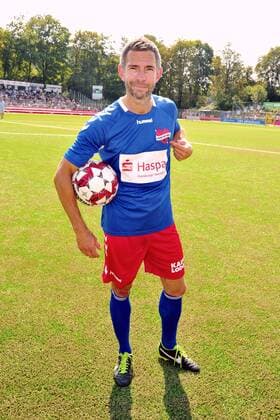 Micky Beisenherz Benefit Football game KICKEN WITH HEART, the duel between celebrities and doctors for a good cause in the stadium Hoheluft SC Victoria Hamburg Hamburg, 25 08 2019 Please caption IMAGO Michael Wigglesworth