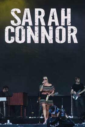 Singer Sarah Connor GER performs the first two songs with sunglasses on Radio Brocken Sommer Open Air Stars for Free 2019 at Stadtpark Rotehorn in Magdeburg Sachsen Anhalt Photographed on 25 08 2019