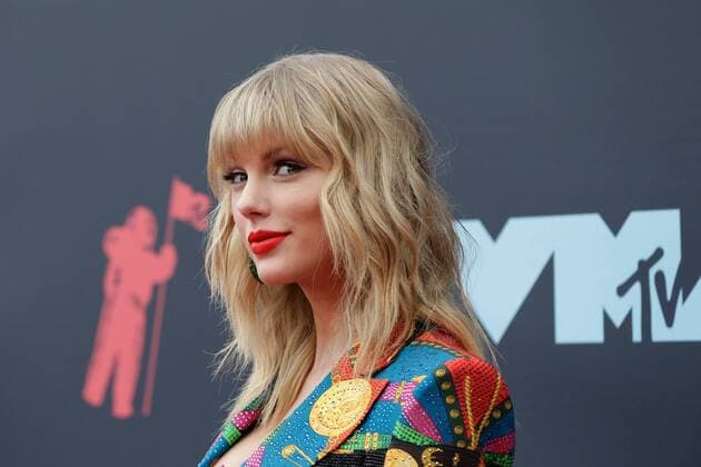 Taylor Swift arrives on the red carpet at the 36th annual MTV Video Music Awards at the Prudential Center in Newark, NJ on Monday, August 26, 2019.  NJP20190826405 JOHNxANGELILLO