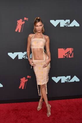 Bella Hadid arrives on the red carpet at the 36th annual MTV Video Music Awards at the Prudential Center in Newark, NJ on Monday, August 26, 2019.  NJP20190826485 SERENAxXU-NING