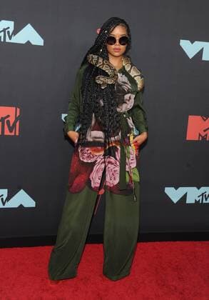 NEWARK, NJ - AUGUST 26: H.E.R. at the 2019 MTV VMAs at Prudential Center in Newark, New Jersey. on August 26, 2019. Copyright: xJohnxPalmerx