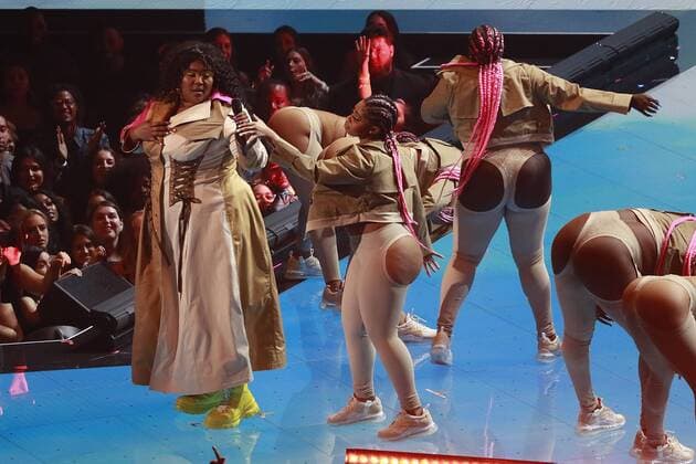 NEWARK, NJ - AUGUST 26: Lizzo performs at the 2019 MTV VMAs at Prudential Center in Newark, New Jersey. on August 26, 2019. Copyright: xDCx