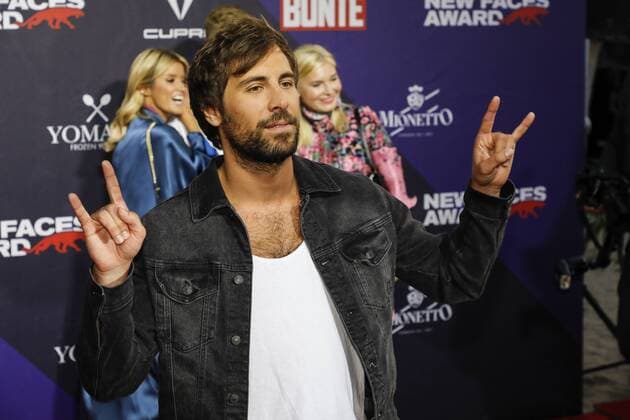 29 08 2019 Düsseldorf Max Giesinger at the Bunte New Faces Award in the old Düsseldorf steelworks Altes Stahlwerk, Ronsdorfer Str Nordrhein Westfalen Germany