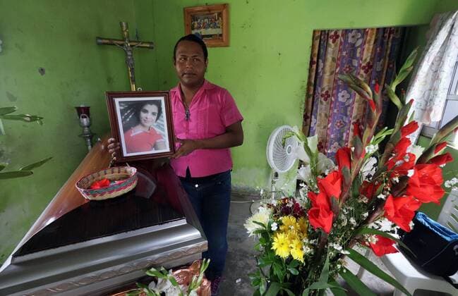 August 29, 2019: EUM20190830SOC01.JPG .COATZACOALCOS, Ver., Violence Violencia-Funeral.- 29 agosto 2019. Aspectos del velorio de Xochitl Nayeli Irineo, una de las victimas del ataque ocurrido el pasado lunes 26 de agosto de 2019 en un centro nocturno denominado Caballo Blanco. Foto: Agencia EL UNIVERSAL AFBV.  - ZUMAu78_ 20190829_zaf_u78_093 Copyright: xOmarcontrerasx