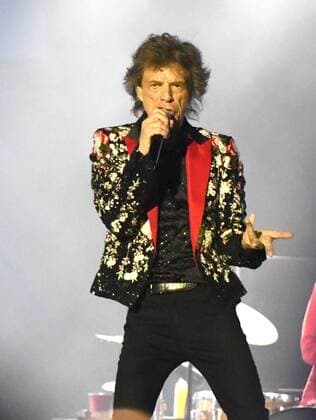 Entertainment Bilder des Tages The Rolling Stones Konzert in Miami The Rolling Stones 2019 No Filter tour perform on stage with Mick Jagger at the Hard Rock Stadium in Miami Gardens, Florida on Friday, August 30, 2019. The concert was moved from Saturday to Friday in anticipation of the arriving Hurricane Dorian which could hit the area as a category 4 storm. Miami is the final stop for the Stones North American tour in 2019. Photo By Gary I Rothstein  MIA20190830117 GARYxIxROTHSTEIN