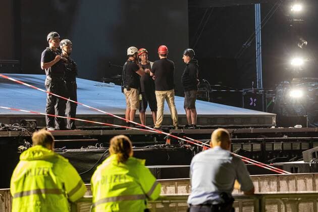 31 08 2019 , Essen , At a concert of the two musicians Casper and Marteria on the grounds of Seaside Beach at Lake Baldeney in Essen an LED screen at the stage collapsed , 22 people injured , 2 of them severely