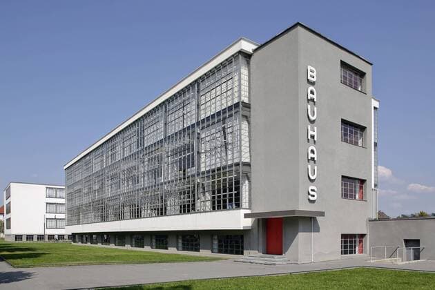 31 08 2019, Dessau, Germany Photo The Bauhaus Dessau in Dessau Rosslau, here the view from Gropiusallee, was built from 1925 to 1926 according to plans by Walter Gropius as a school building for the Bauhaus School of Art, Design and Architecture The Bauhaus itself and the master houses erected in the immediate vicinity established the reputation of the Bauhaus as an icon of modernism Since
