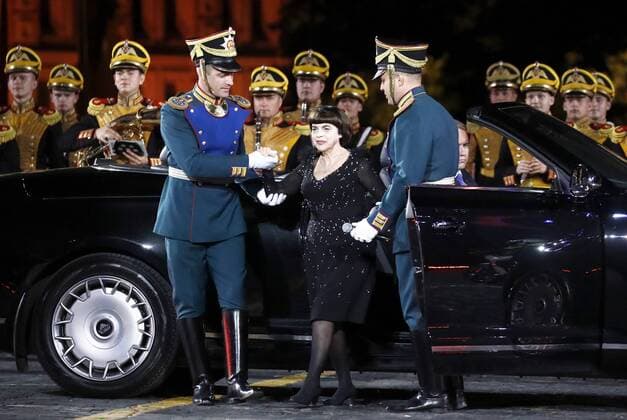 MOSCOW, RUSSIA - SEPTEMBER 1, 2019: French singer Mireille Mathieu (C) during the closing ceremony of the 12th Spasskaya Tower International Military Music Festival in Red Square. Artyom Geodakyan TASS  TS0B8FDC