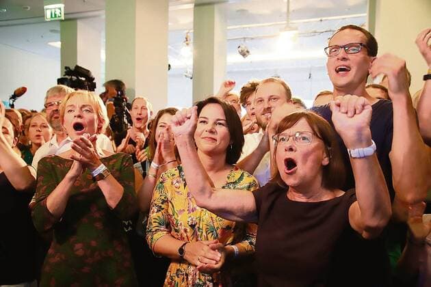 Election party Bündnis 90 Die Grünen, at the Mercure Hotel, Annalena Baerbock, Benjamin Raschke, Ursula Nonnemacher v l Potsdam Brandenburg Germany Copyright: xManfredxThomasxTspx