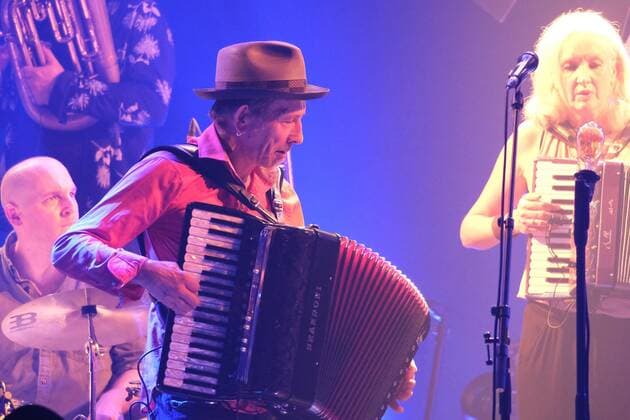 01 09 2019 xkhx Kassel, culture tent concert 17 Hippies thirteen member Berlin band