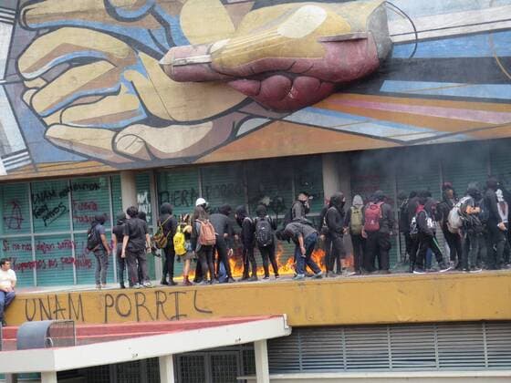 September 3, 2019 EUM20190903SOC04 JPG MEXICO CITY ProtestProtest UNAM Violence This Tuesday, September 3, 2019, a group of hooded youth perform vandalism at the facilities of the Rectory of the National Autonomous University of Mexico Photo Agency EL UNIVERSALHugo GarciaEVZ  - ZUMAu78_ 20190903_zaf_u78_022 Copyright: xElxUniversalx